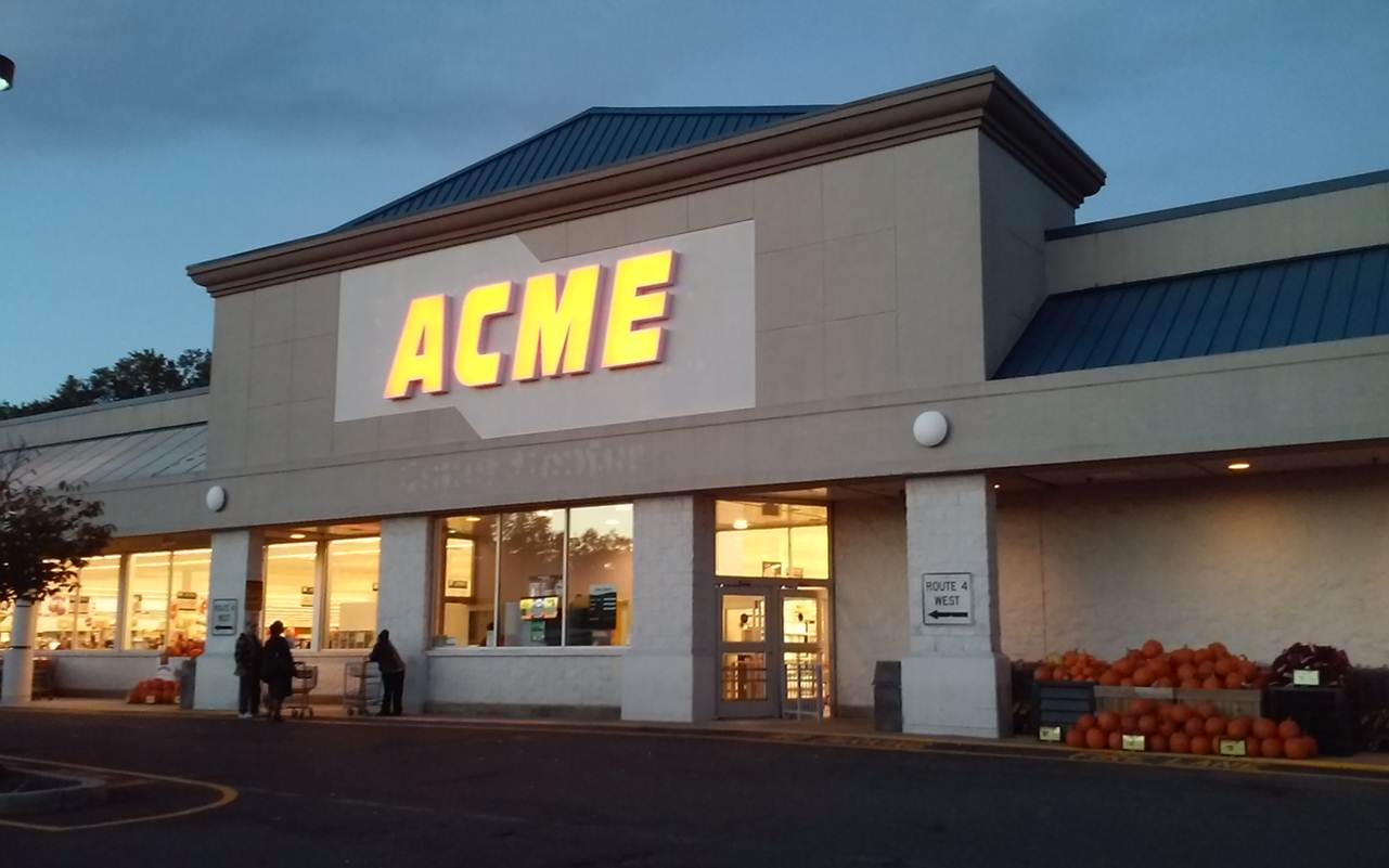 Photo of Acme Markets in Elmwood Park City, New Jersey, United States - 1 Picture of Food, Point of interest, Establishment, Store, Health, Grocery or supermarket, Pharmacy