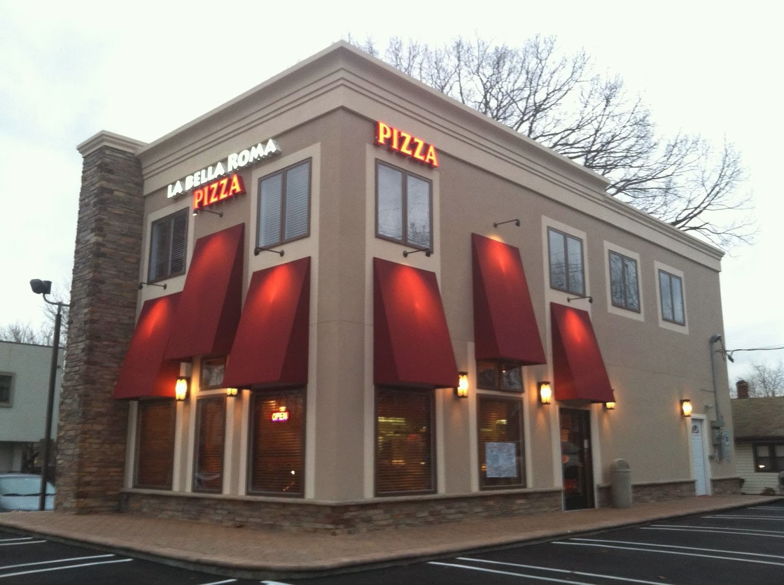 Photo of La Bella Roma Pizzeria in Paramus City, New Jersey, United States - 1 Picture of Restaurant, Food, Point of interest, Establishment