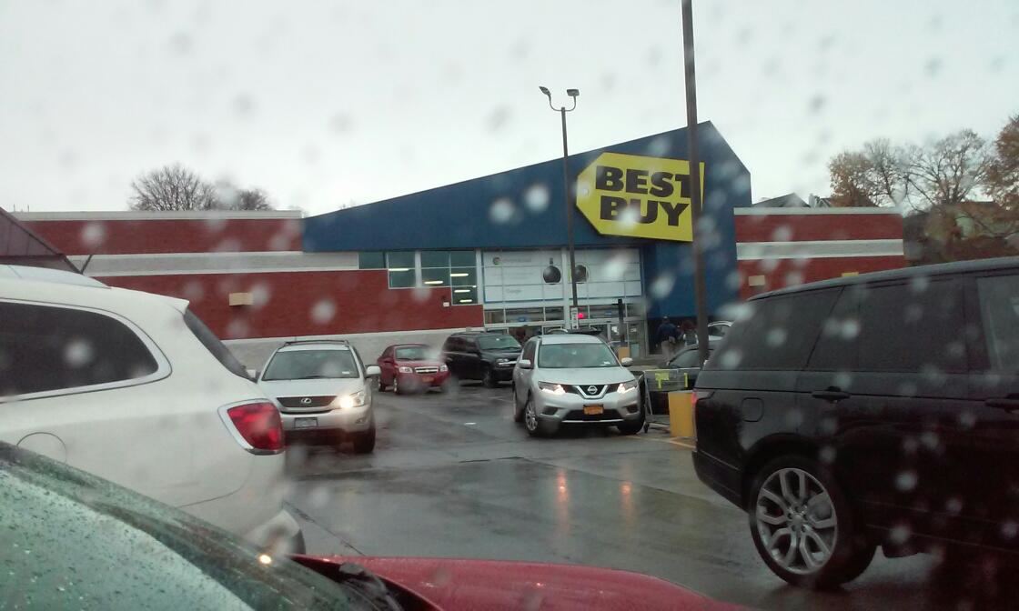 Photo of Best Buy in Mount Vernon City, New York, United States - 1 Picture of Point of interest, Establishment, Store, Home goods store, Electronics store