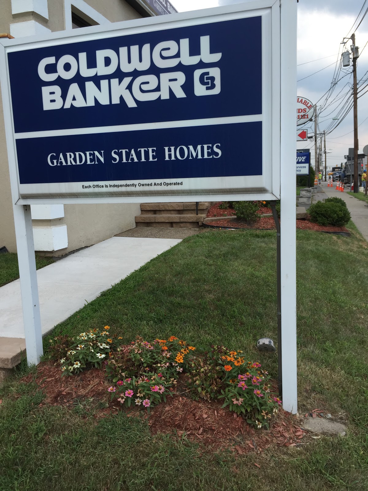 Photo of Coldwell Banker Garden State Homes in Elmwood Park City, New Jersey, United States - 8 Picture of Point of interest, Establishment, Finance, Real estate agency