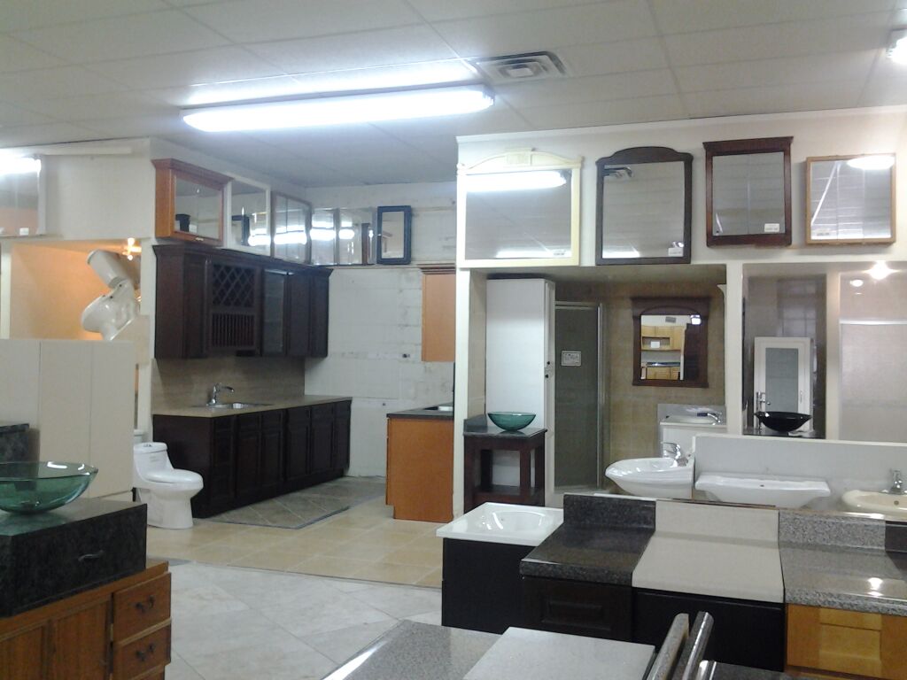 Photo of Morales Home Center in Bronx City, New York, United States - 2 Picture of Point of interest, Establishment, Store, Home goods store, General contractor, Hardware store