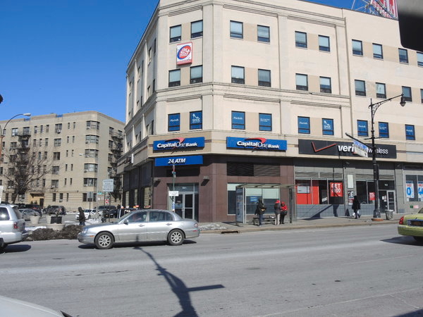 Photo of Capital One Bank in Bronx City, New York, United States - 1 Picture of Point of interest, Establishment, Finance, Atm, Bank