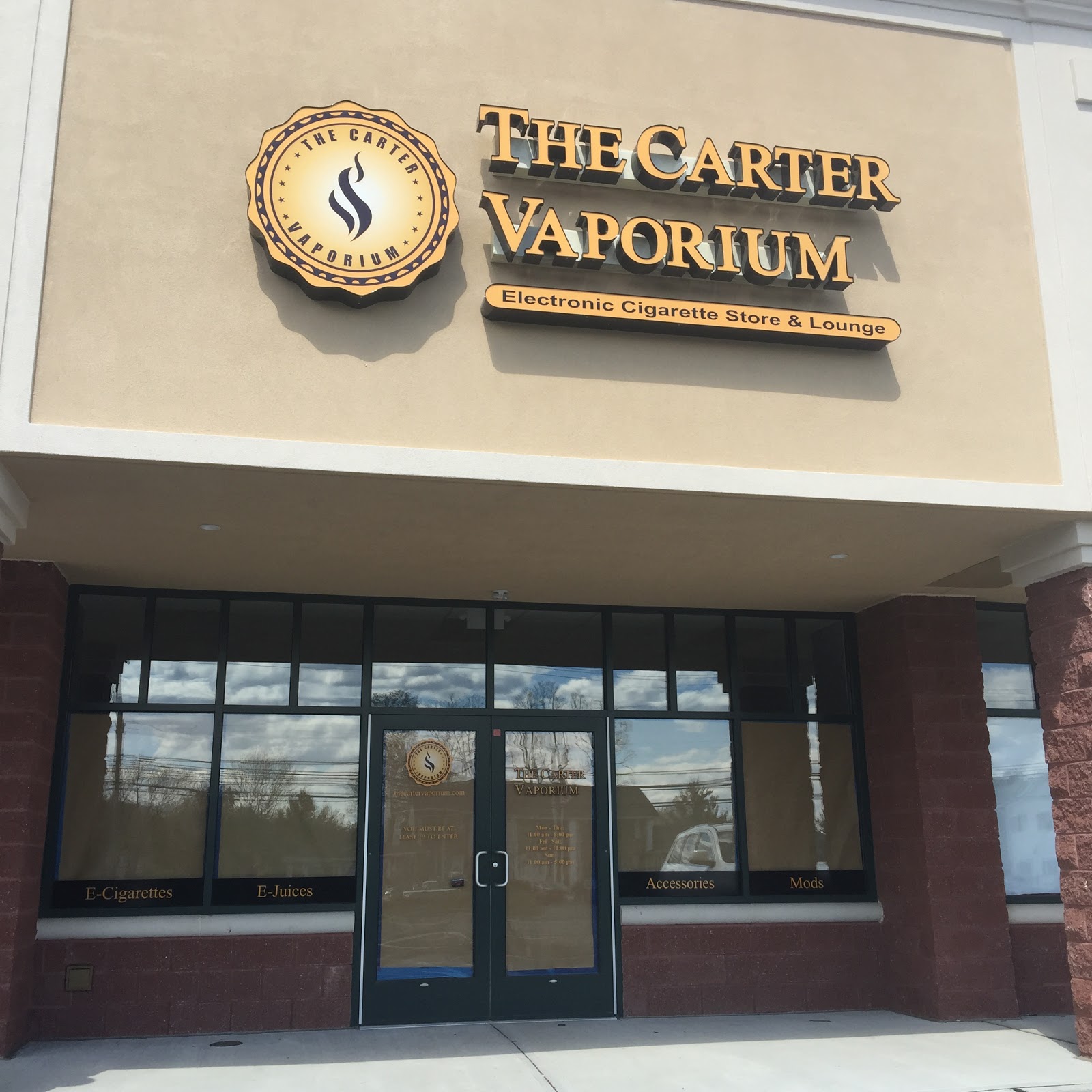 Photo of The Carter Vaporium Matawan in Matawan City, New Jersey, United States - 3 Picture of Point of interest, Establishment, Store, Bar, Night club