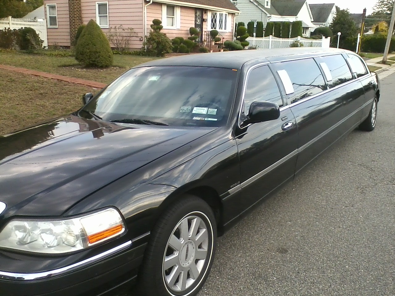 Photo of Peninsula Limousine Service Inc in Hempstead City, New York, United States - 1 Picture of Point of interest, Establishment