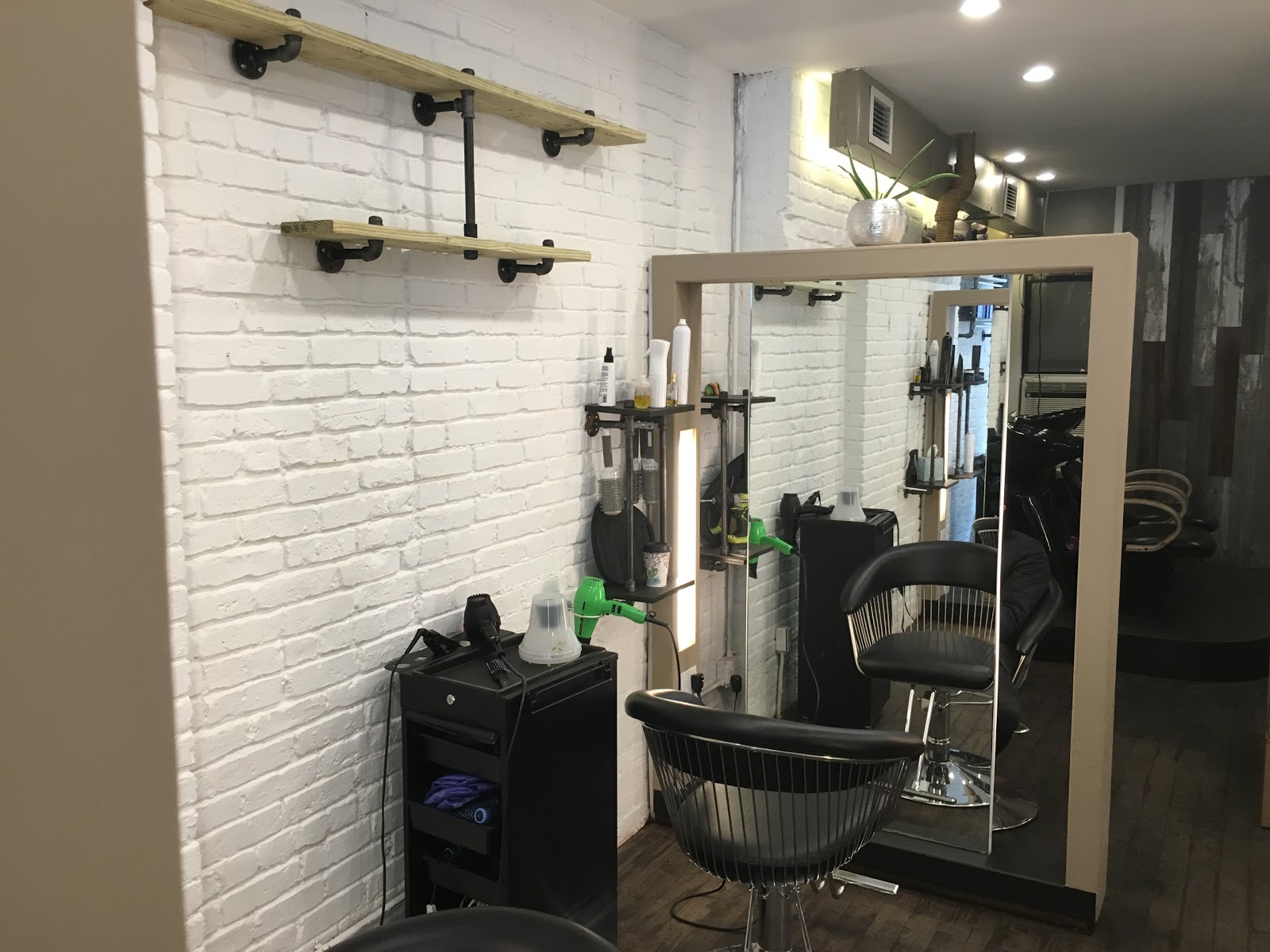 Photo of @ The Salon in New York City, New York, United States - 3 Picture of Point of interest, Establishment, Hair care