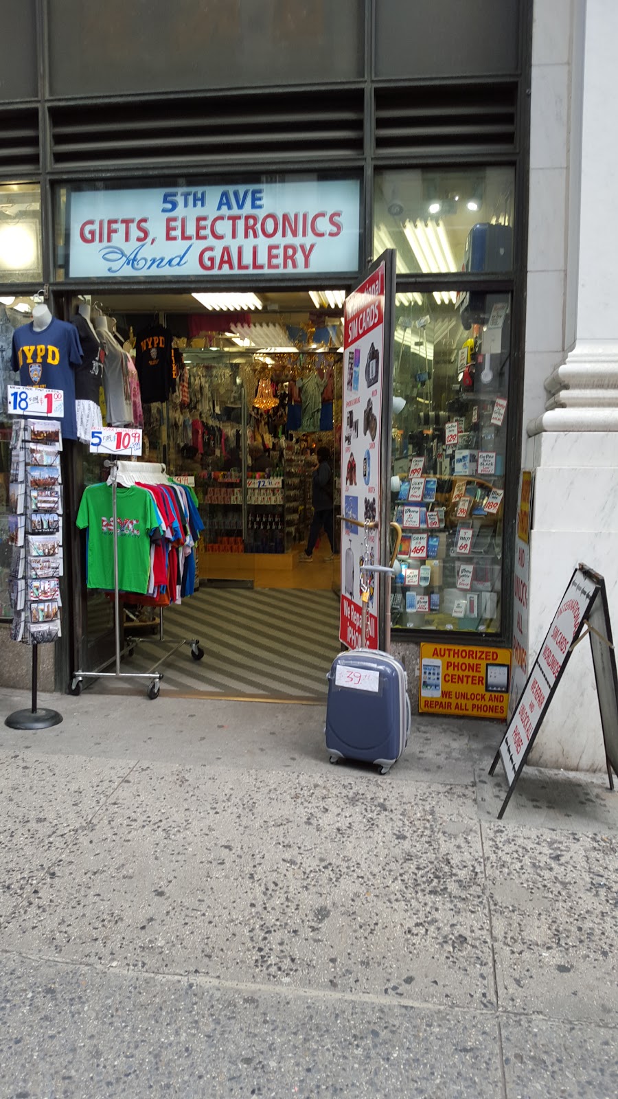 Photo of 5th Ave gifts and electronics in New York City, New York, United States - 1 Picture of Point of interest, Establishment, Store, Electronics store