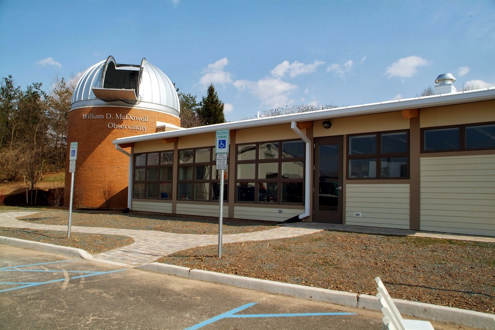 Photo of New Jersey Sports and Exposition Authority in Lyndhurst City, New Jersey, United States - 1 Picture of Point of interest, Establishment, Local government office