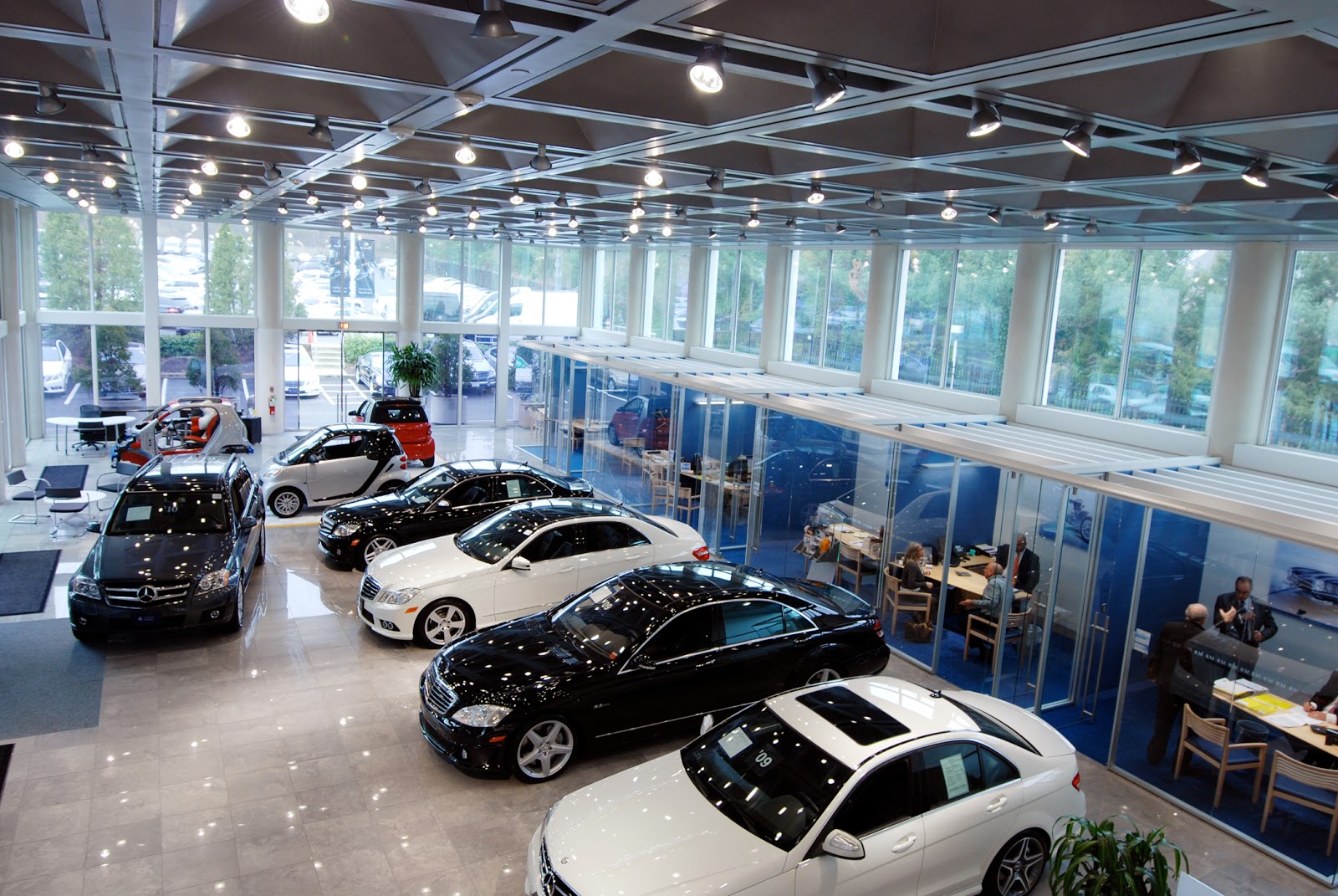 Photo of Rallye Motors in Roslyn City, New York, United States - 10 Picture of Point of interest, Establishment, Car dealer, Store