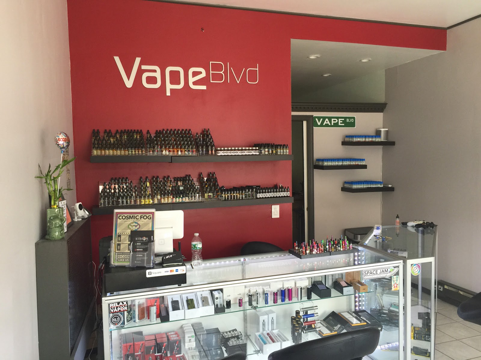 Photo of Vape Blvd in Queens City, New York, United States - 9 Picture of Point of interest, Establishment, Store