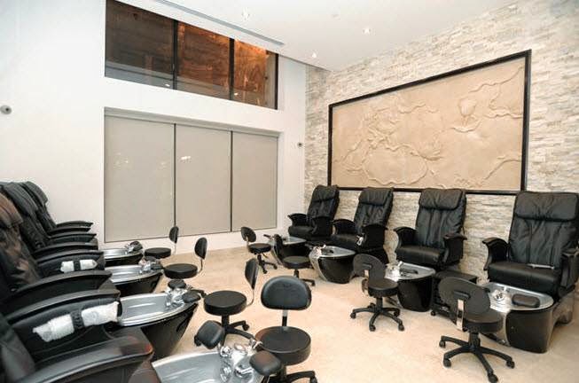 Photo of Black Label Salon 25 in New York City, New York, United States - 1 Picture of Point of interest, Establishment, Health, Spa, Beauty salon, Hair care