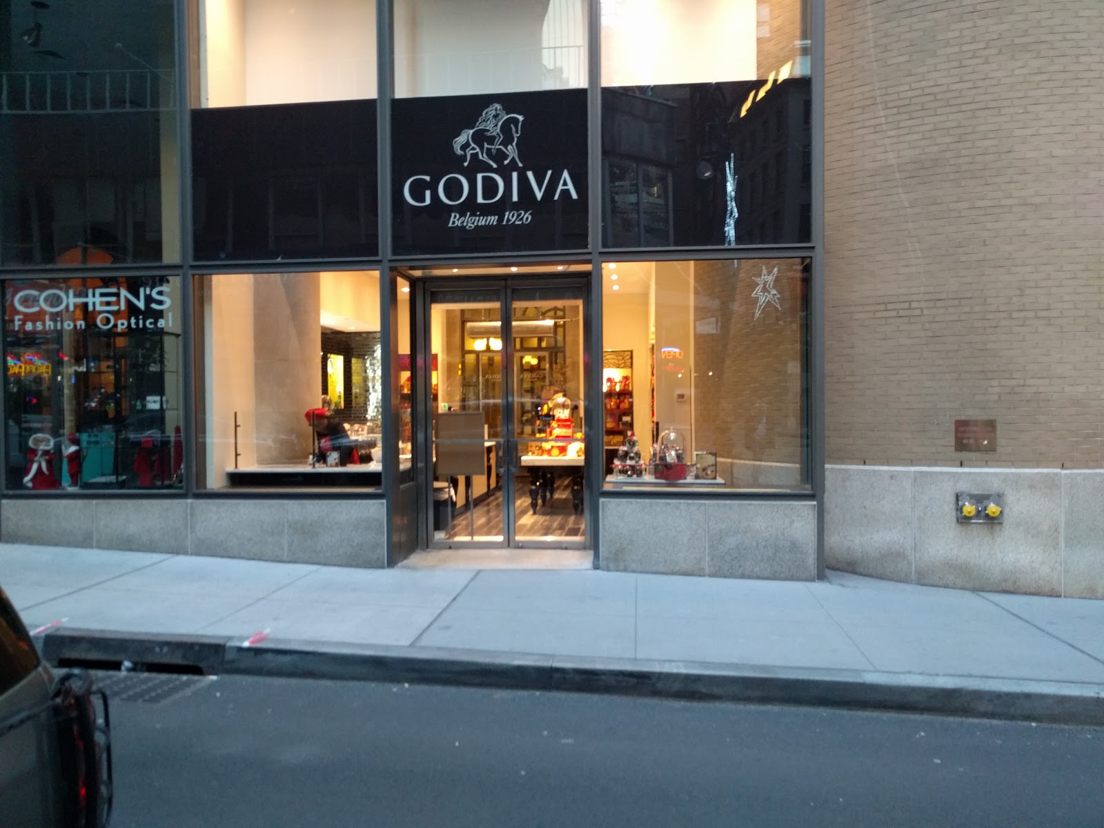 Photo of Godiva Chocolatier - Maiden Lane Mall in New York City, New York, United States - 2 Picture of Food, Point of interest, Establishment, Store