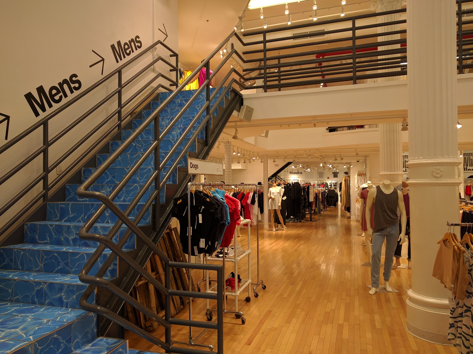 Photo of American Apparel in New York City, New York, United States - 5 Picture of Point of interest, Establishment, Store, Clothing store