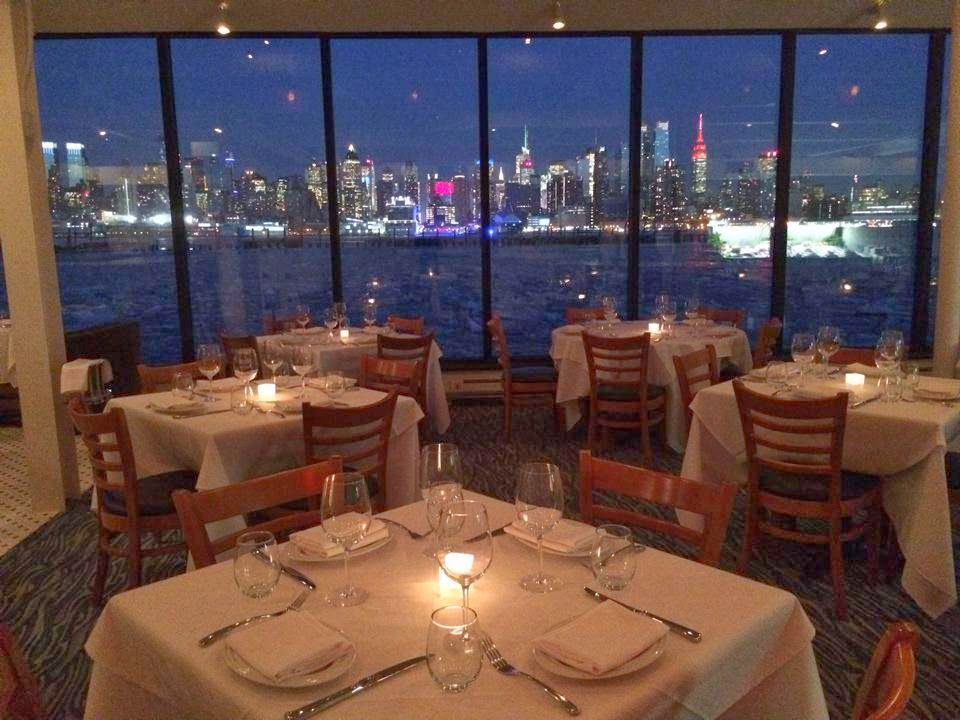 Photo of Molos Waterfront Estiatorio in Weehawken City, New Jersey, United States - 3 Picture of Restaurant, Food, Point of interest, Establishment