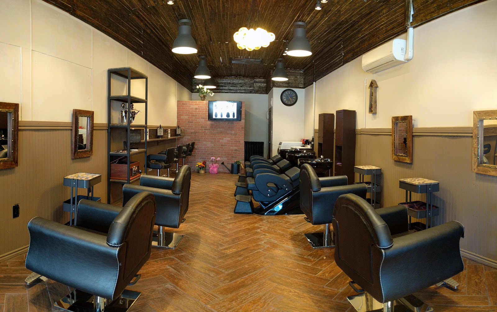 Photo of Magic Iron in Queens City, New York, United States - 6 Picture of Point of interest, Establishment, Hair care