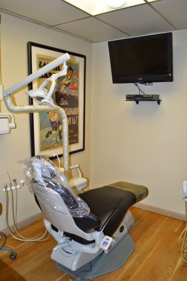 Photo of Long Island Dental Associates - Dr. Michael Tennenbaum, DMD in Roslyn Heights City, New York, United States - 8 Picture of Point of interest, Establishment, Health, Dentist