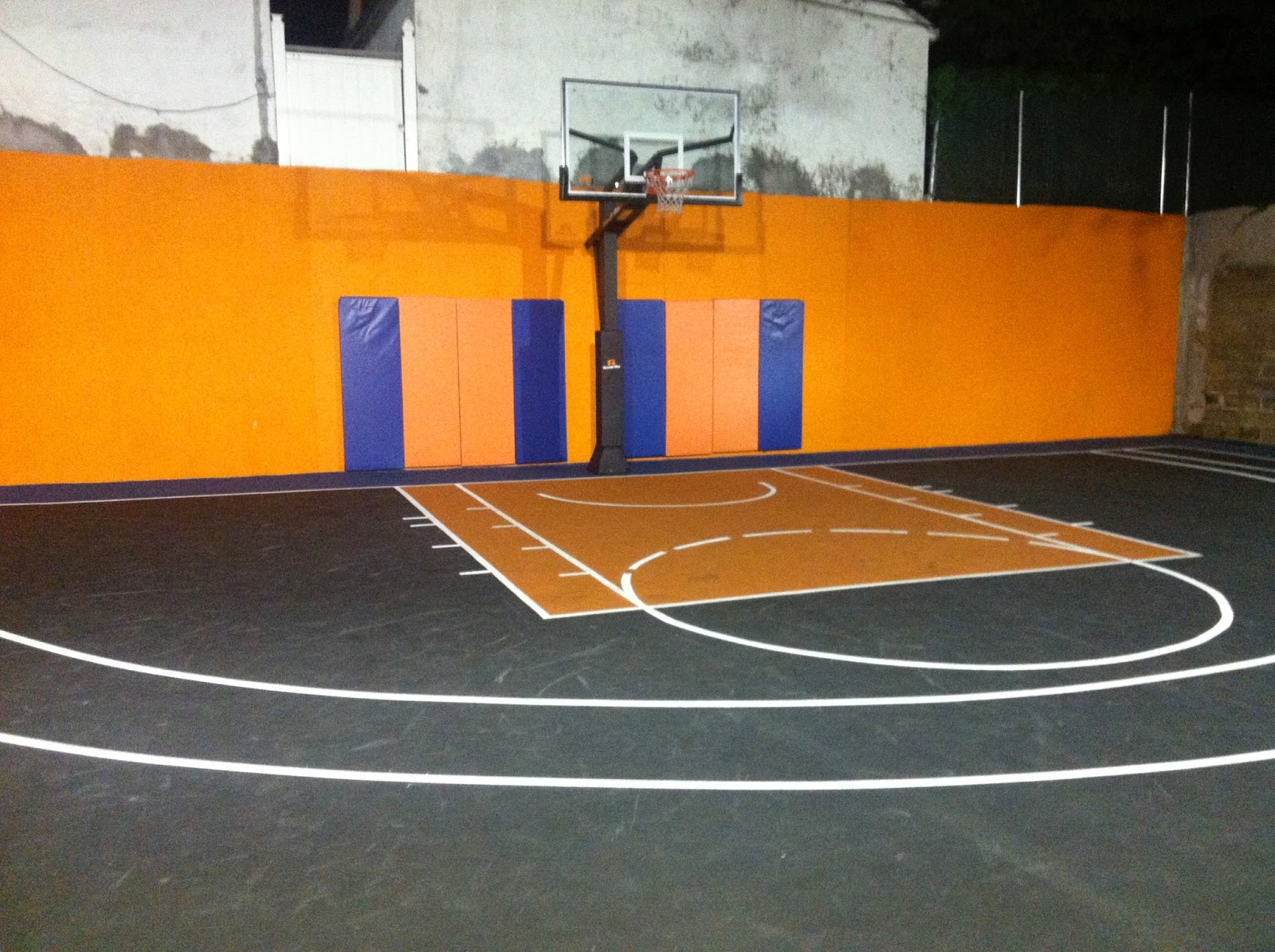 Photo of Cobblestones Pub Basketball Court in Queens City, New York, United States - 1 Picture of Point of interest, Establishment, Park