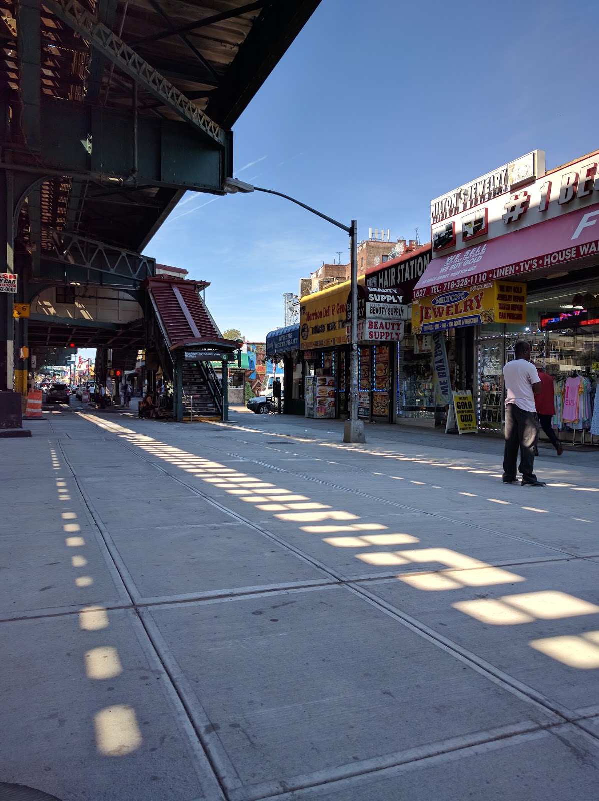 Photo of El Mundo Furniture in Bronx City, New York, United States - 1 Picture of Point of interest, Establishment, Store, Home goods store, Furniture store