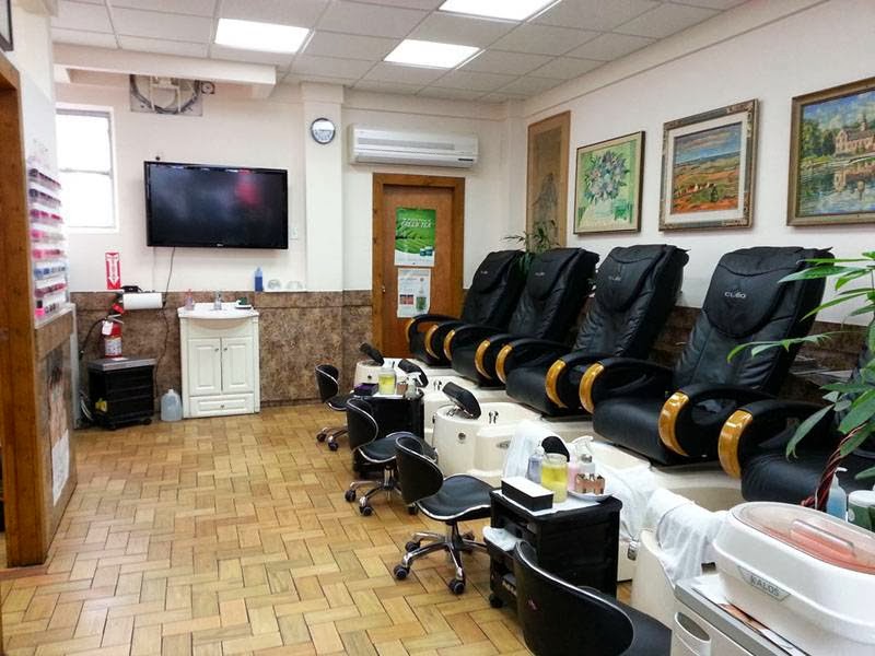 Photo of Dry Harbor Nail Salon in Middle Village City, New York, United States - 3 Picture of Point of interest, Establishment, Beauty salon, Hair care