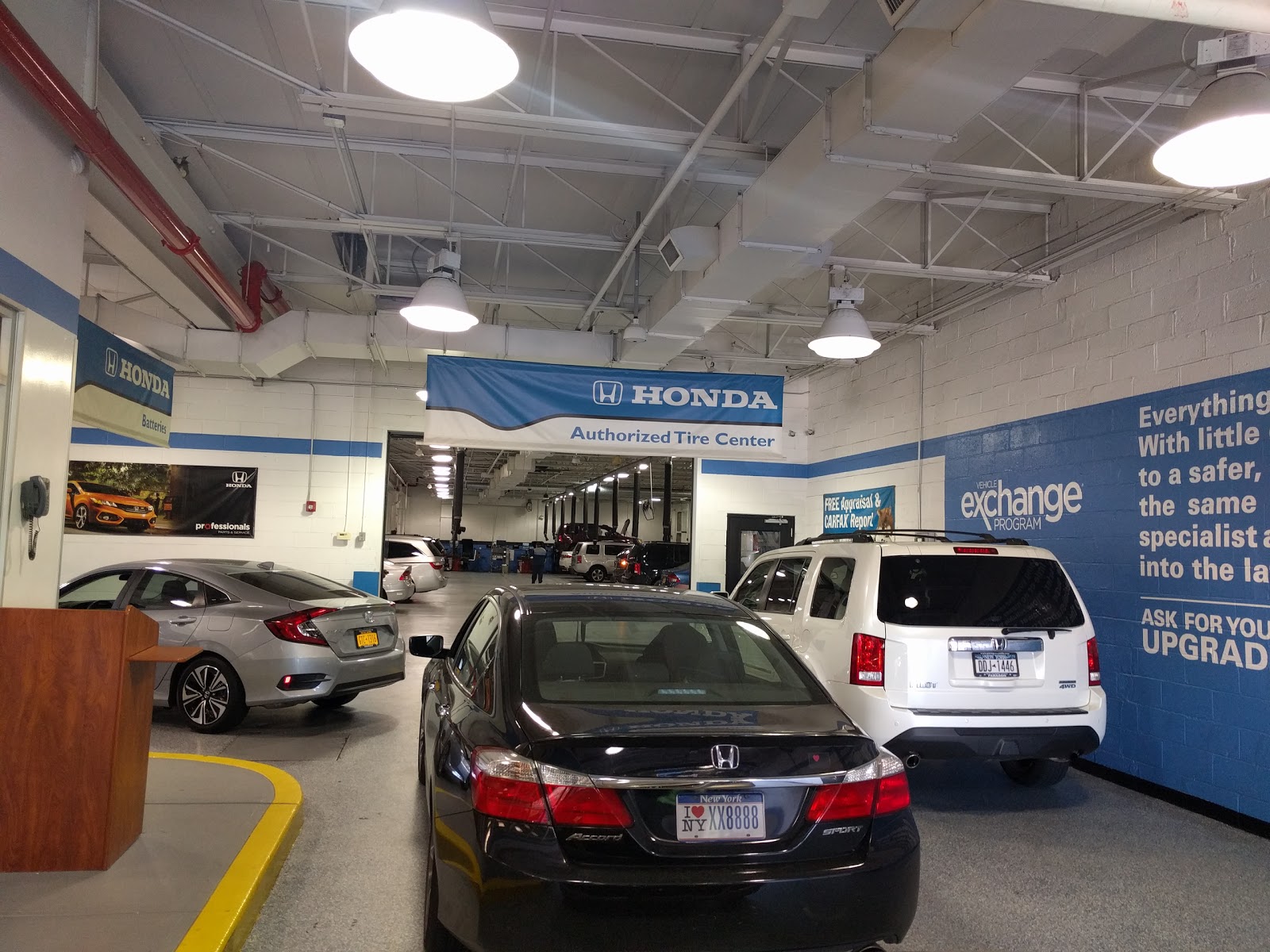 Photo of Paragon Honda Service Center in Queens City, New York, United States - 5 Picture of Point of interest, Establishment, Store, Car repair