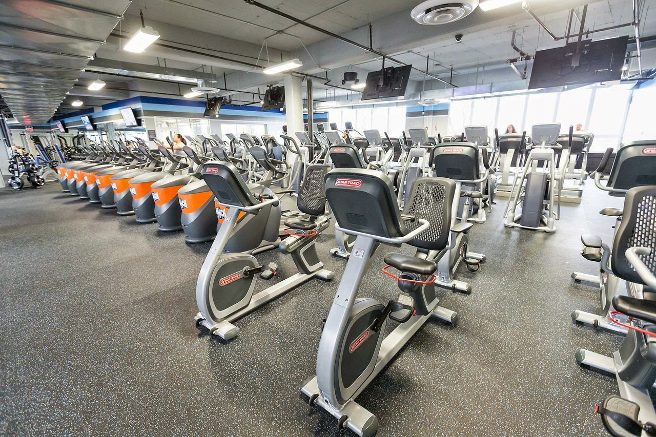 Photo of Crunch - Norwood in Bronx City, New York, United States - 5 Picture of Point of interest, Establishment, Health, Gym