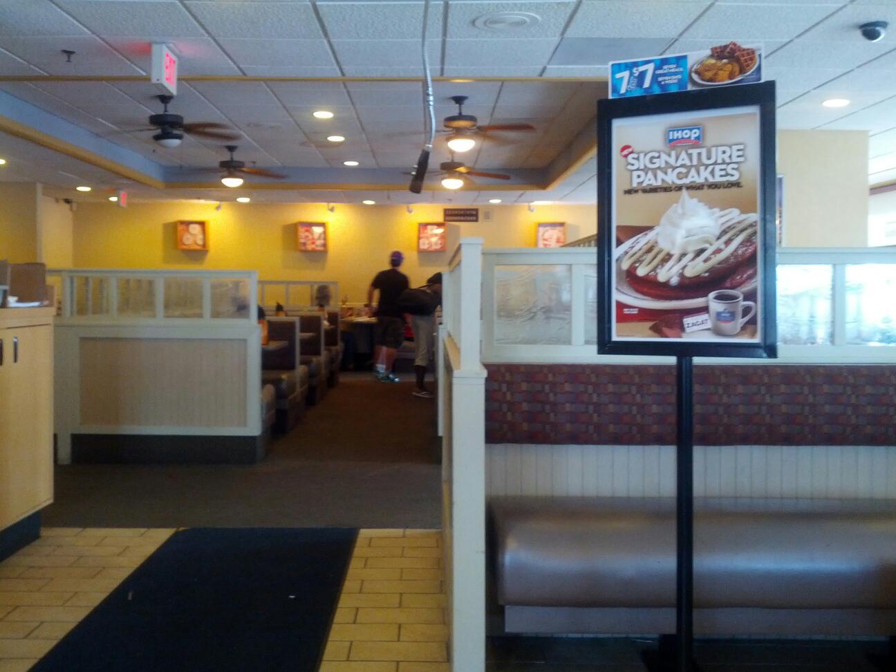 Photo of IHOP in Union City, New Jersey, United States - 1 Picture of Restaurant, Food, Point of interest, Establishment