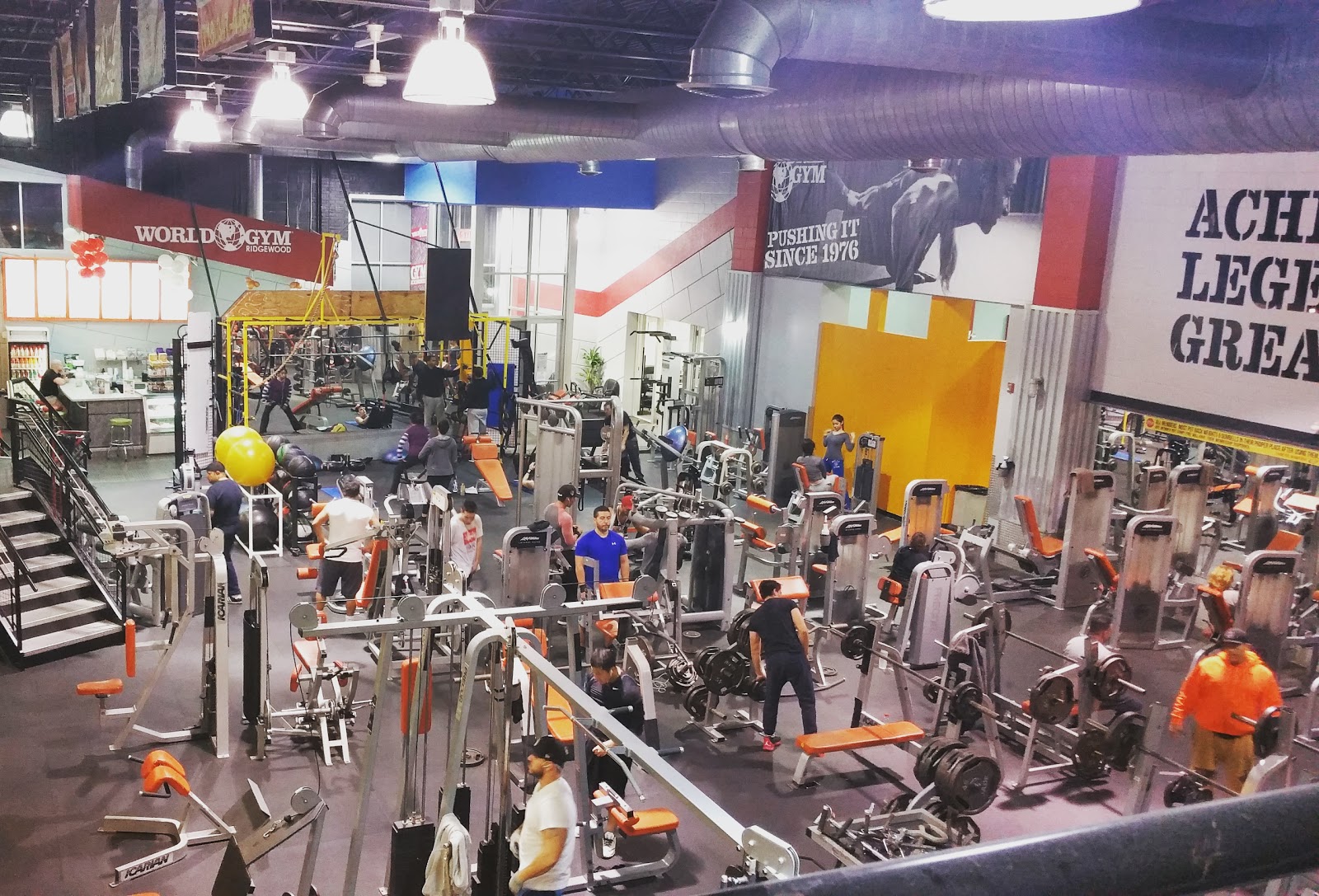 Photo of World Gym of Ridgewood in Queens City, New York, United States - 4 Picture of Point of interest, Establishment, Health, Gym