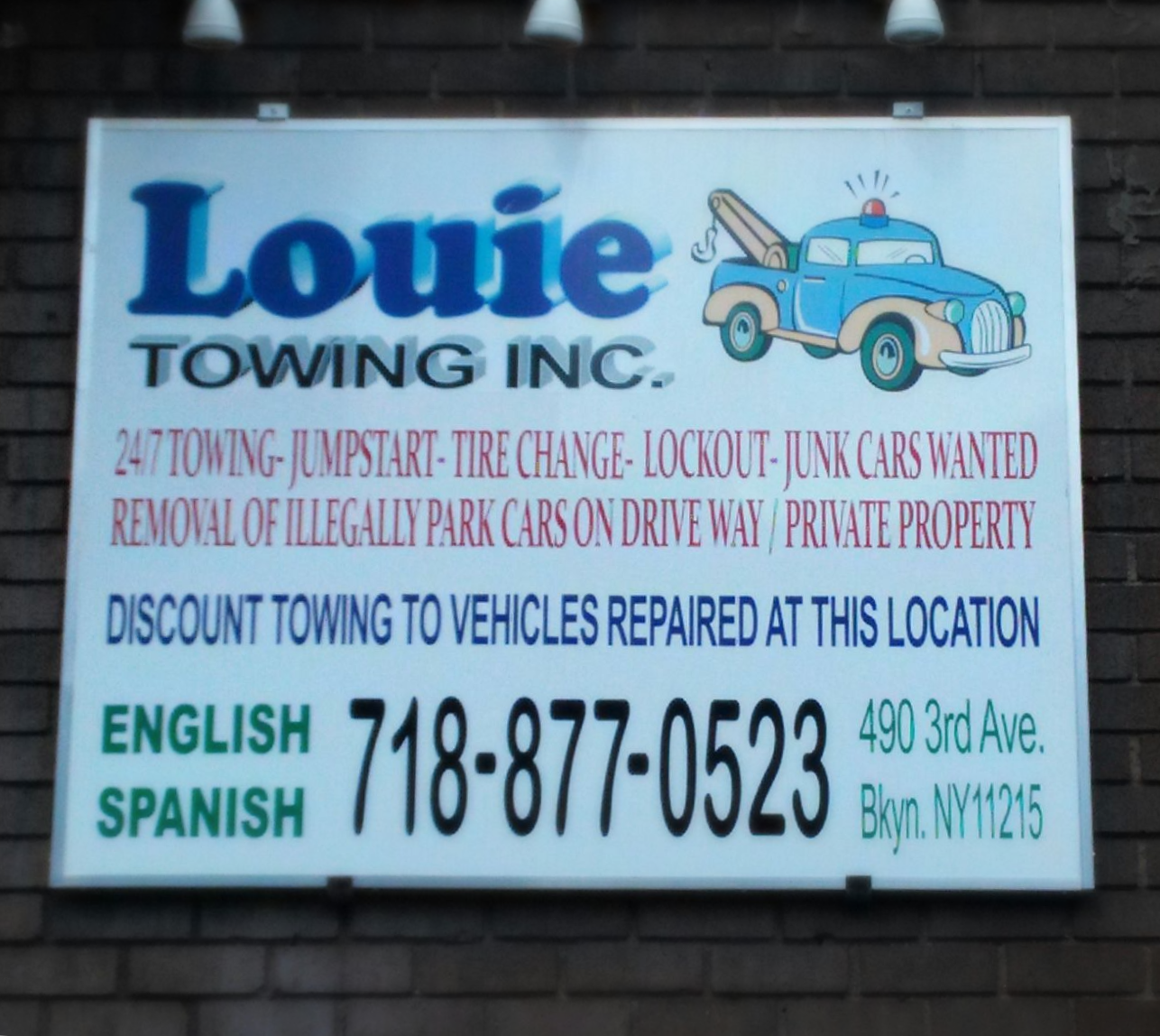 Photo of louie 24 hour emergency tow -repair brooklyn ny in Kings County City, New York, United States - 4 Picture of Point of interest, Establishment