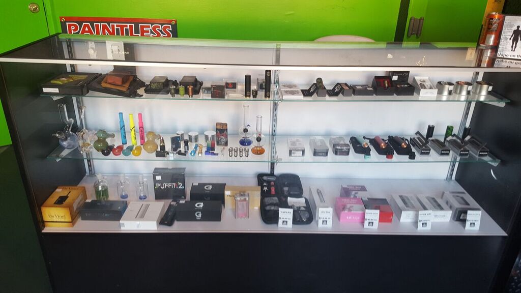 Photo of ANACONDA VAPE in Brooklyn City, New York, United States - 1 Picture of Point of interest, Establishment, Store, Bar, Night club