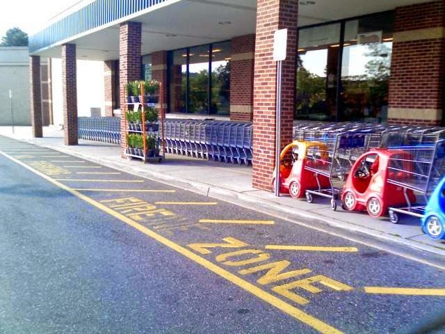 Photo of King Kullen in Manhasset City, New York, United States - 3 Picture of Food, Point of interest, Establishment, Store, Grocery or supermarket, Bakery