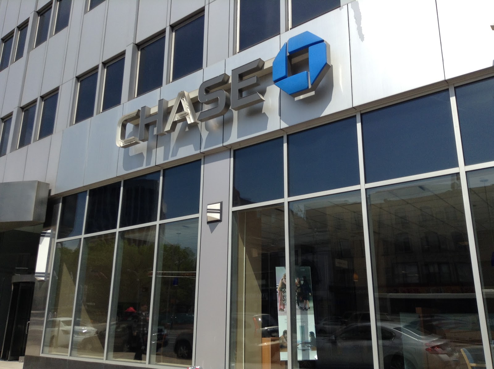 Photo of Chase Bank in Newark City, New Jersey, United States - 1 Picture of Point of interest, Establishment, Finance, Atm, Bank