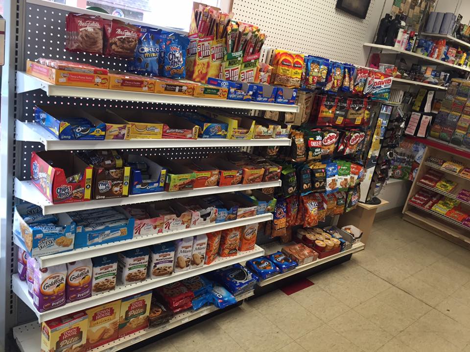 Photo of DockSide Deli in Keyport City, New Jersey, United States - 3 Picture of Food, Point of interest, Establishment, Store, Convenience store