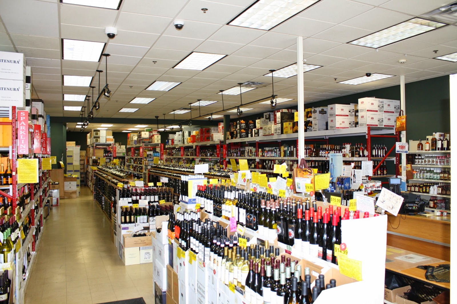 Photo of Wine Bazaar in New Rochelle City, New York, United States - 2 Picture of Food, Point of interest, Establishment, Store, Liquor store