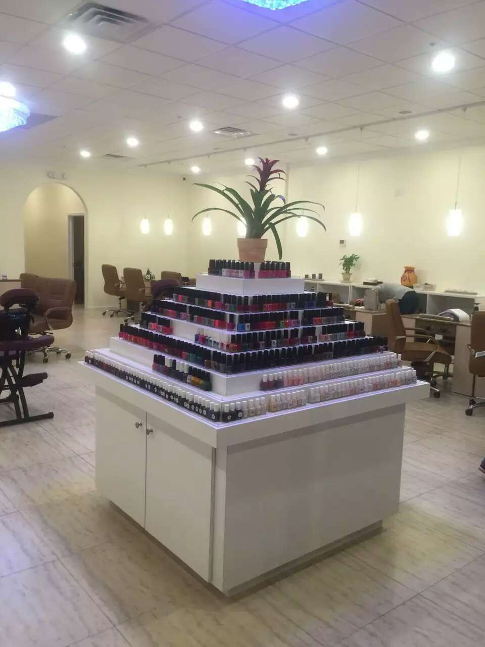 Photo of Royal Beauty Nails and Spa in Fairfield City, New Jersey, United States - 1 Picture of Point of interest, Establishment, Health, Spa, Beauty salon, Hair care