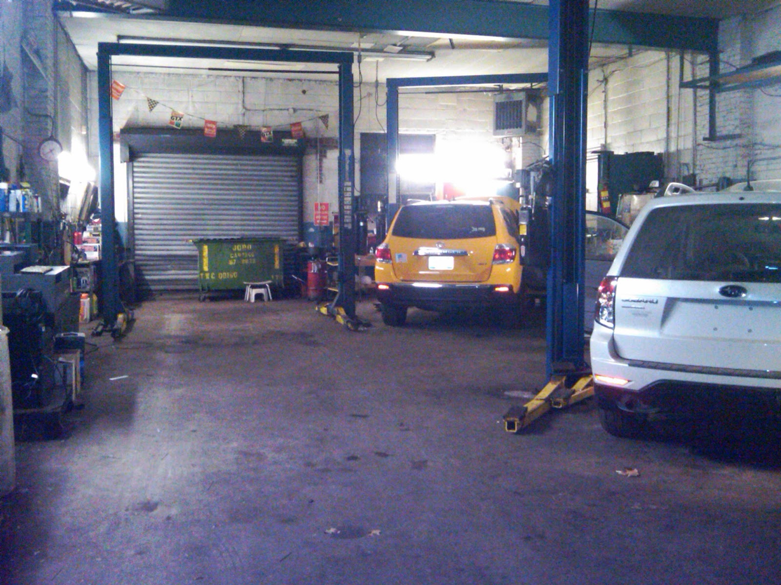 Photo of L & R Auto Inc in Brooklyn City, New York, United States - 3 Picture of Point of interest, Establishment, Car repair