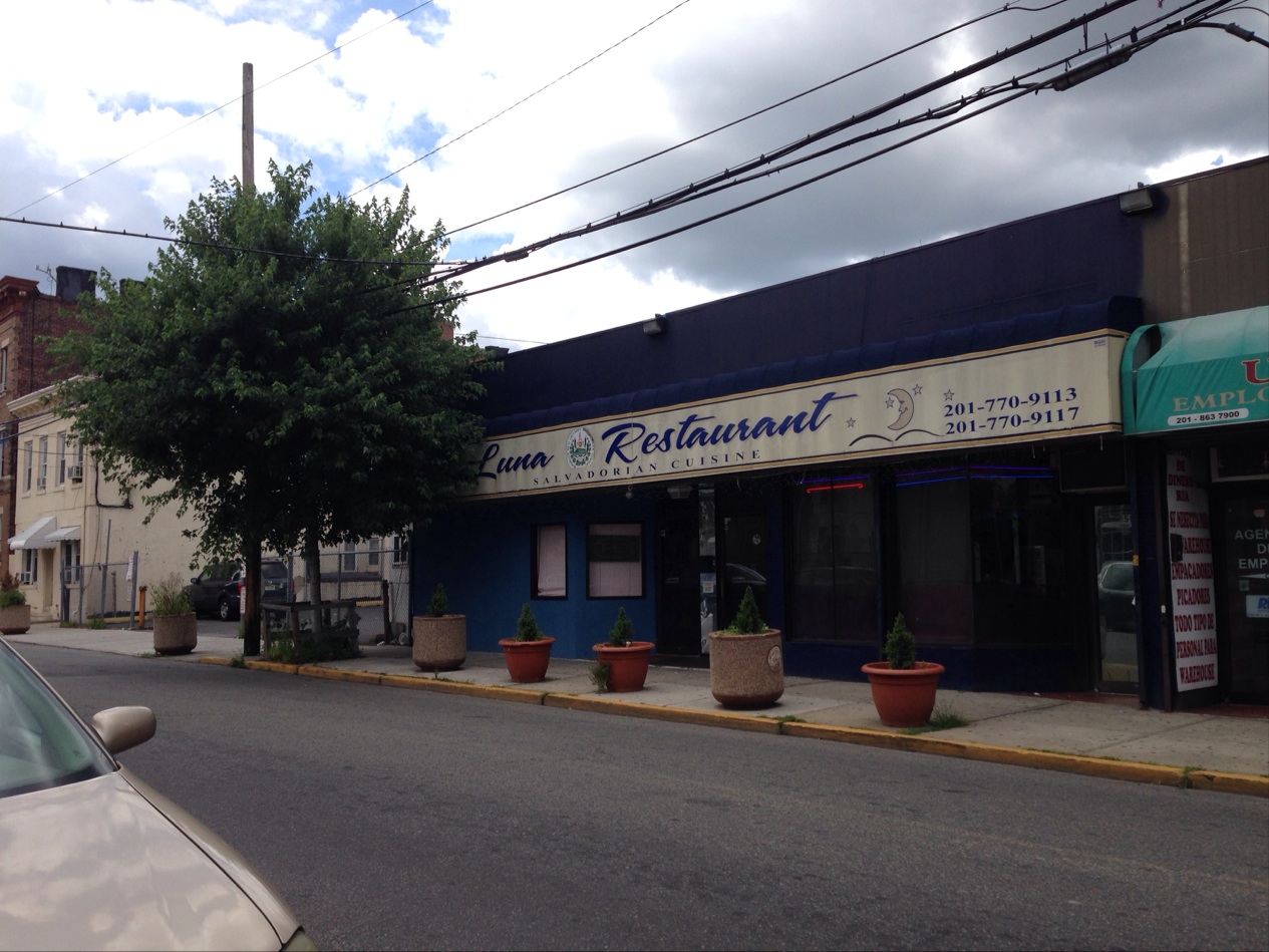 Photo of Luna Restaurant in West New York City, New Jersey, United States - 1 Picture of Restaurant, Food, Point of interest, Establishment