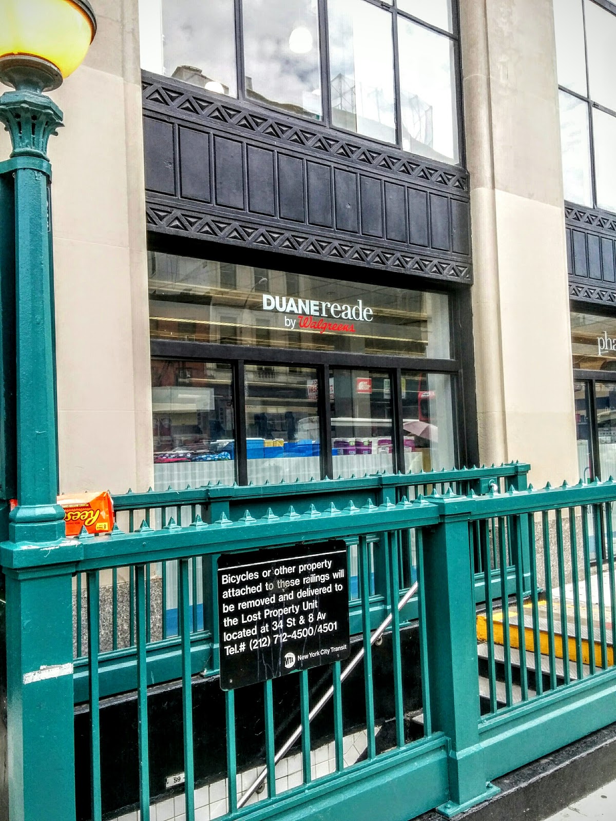 Photo of Duane Reade in New York City, New York, United States - 1 Picture of Food, Point of interest, Establishment, Store, Health, Convenience store, Home goods store, Clothing store, Electronics store