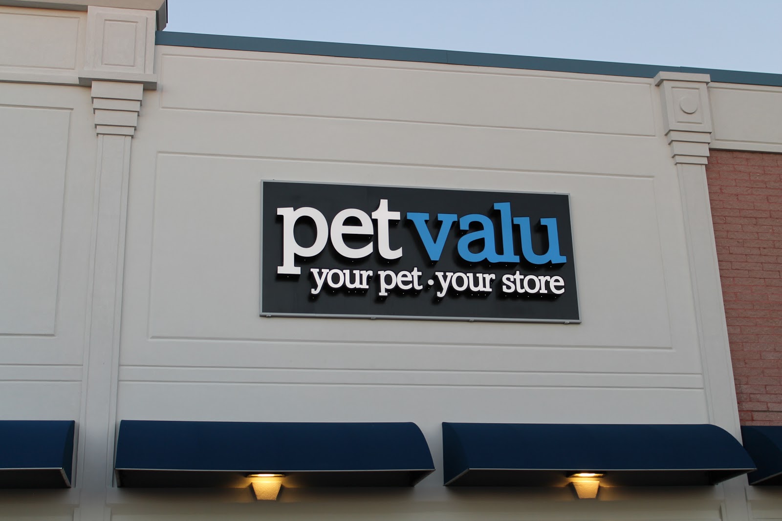 Photo of Pet Valu in Westbury City, New York, United States - 2 Picture of Point of interest, Establishment, Store, Pet store