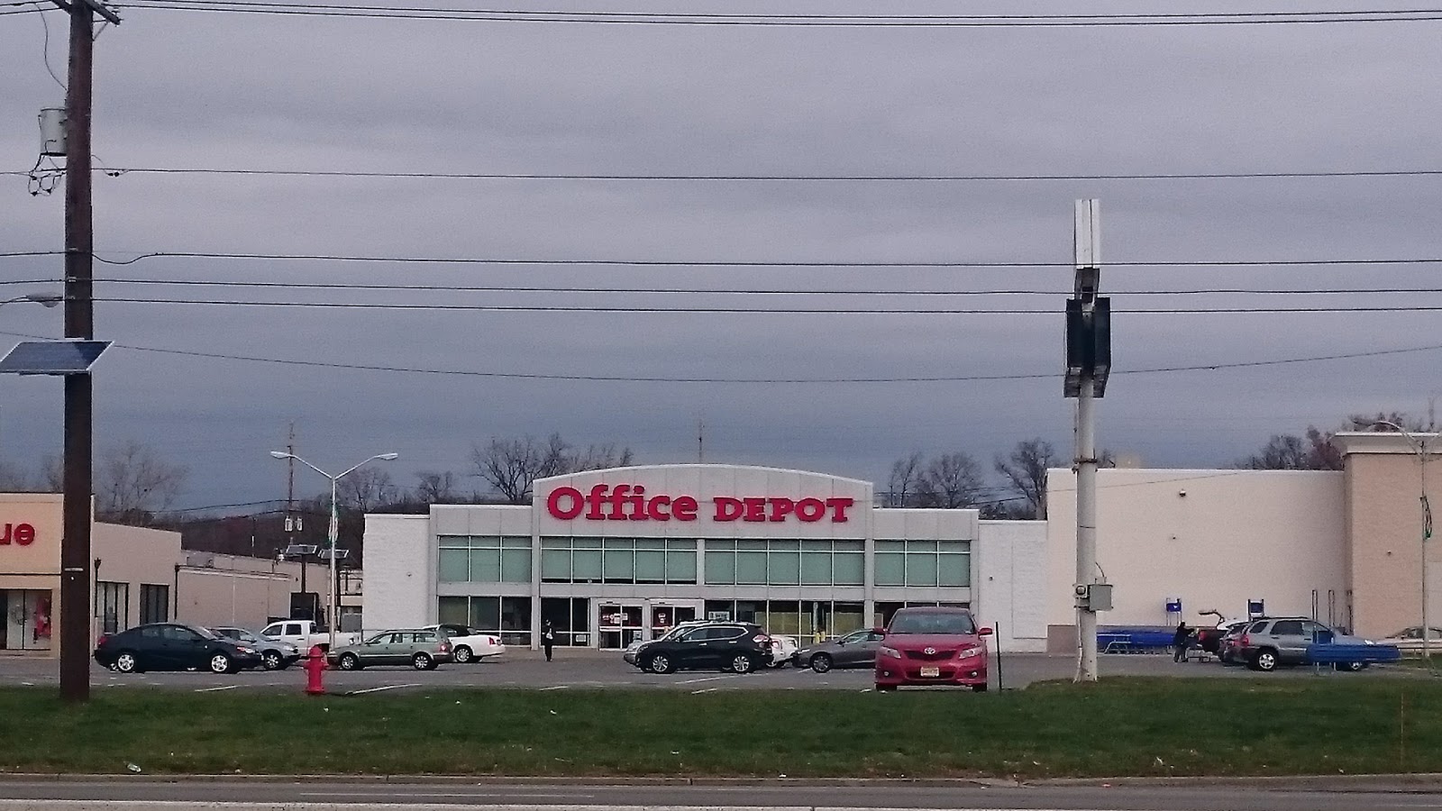 Photo of Office Depot in Totowa City, New Jersey, United States - 1 Picture of Point of interest, Establishment, Store, Home goods store, Electronics store, Furniture store