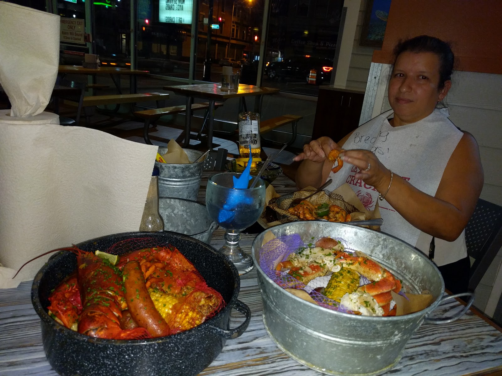 Photo of Joe's Crab Shack in Newark City, New Jersey, United States - 6 Picture of Restaurant, Food, Point of interest, Establishment, Bar