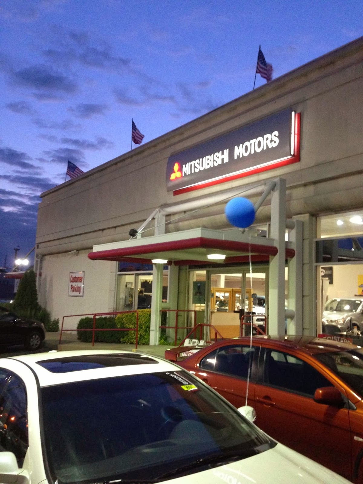 Photo of Planet Mitsubishi in Hempstead City, New York, United States - 8 Picture of Point of interest, Establishment, Car dealer, Store, Car repair