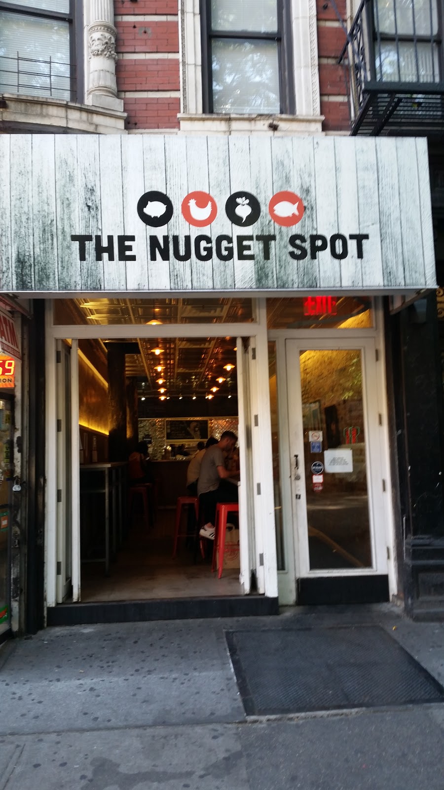Photo of The Nugget Spot in New York City, New York, United States - 1 Picture of Restaurant, Food, Point of interest, Establishment, Cafe
