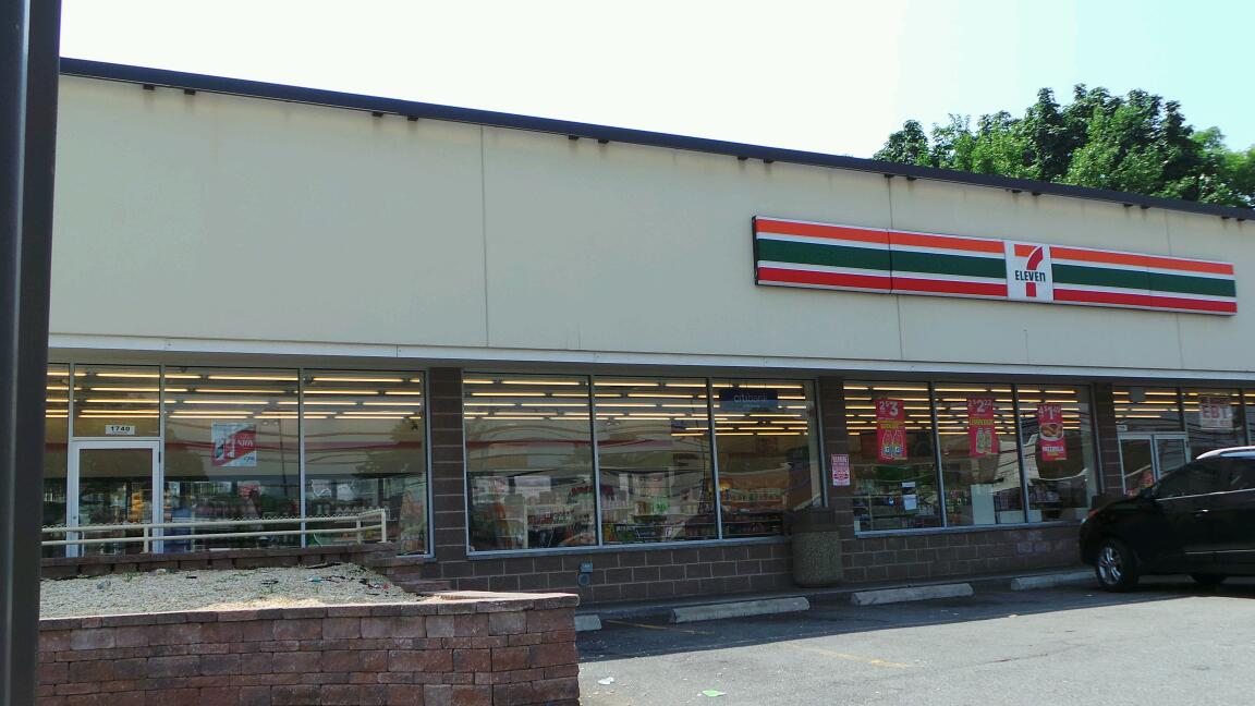 Photo of 7-Eleven in Staten Island City, New York, United States - 1 Picture of Food, Point of interest, Establishment, Store, Convenience store