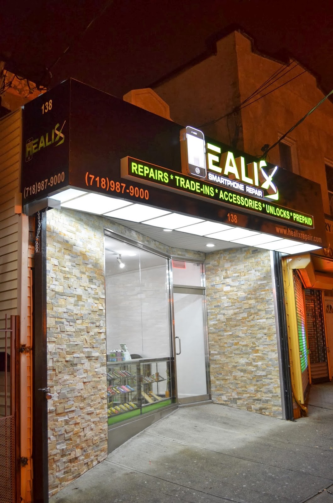 Photo of HEALIX Smartphone Repair in Staten Island City, New York, United States - 10 Picture of Point of interest, Establishment, Store
