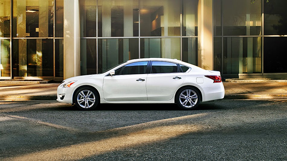 Photo of Lynnes Nissan East in Bloomfield City, New Jersey, United States - 5 Picture of Point of interest, Establishment, Car dealer, Store, Car repair