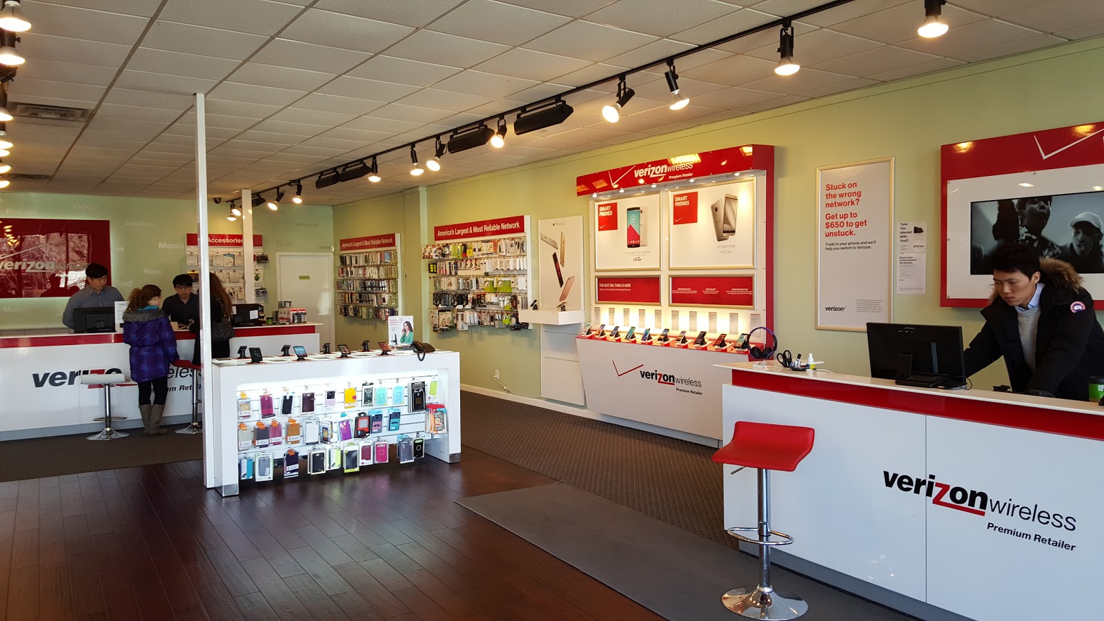 Photo of Verizon Wireless in Flushing City, New York, United States - 5 Picture of Point of interest, Establishment, Store