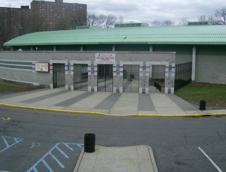 Photo of Branch Brook Park Roller Skating Center in Newark City, New Jersey, United States - 3 Picture of Restaurant, Food, Point of interest, Establishment