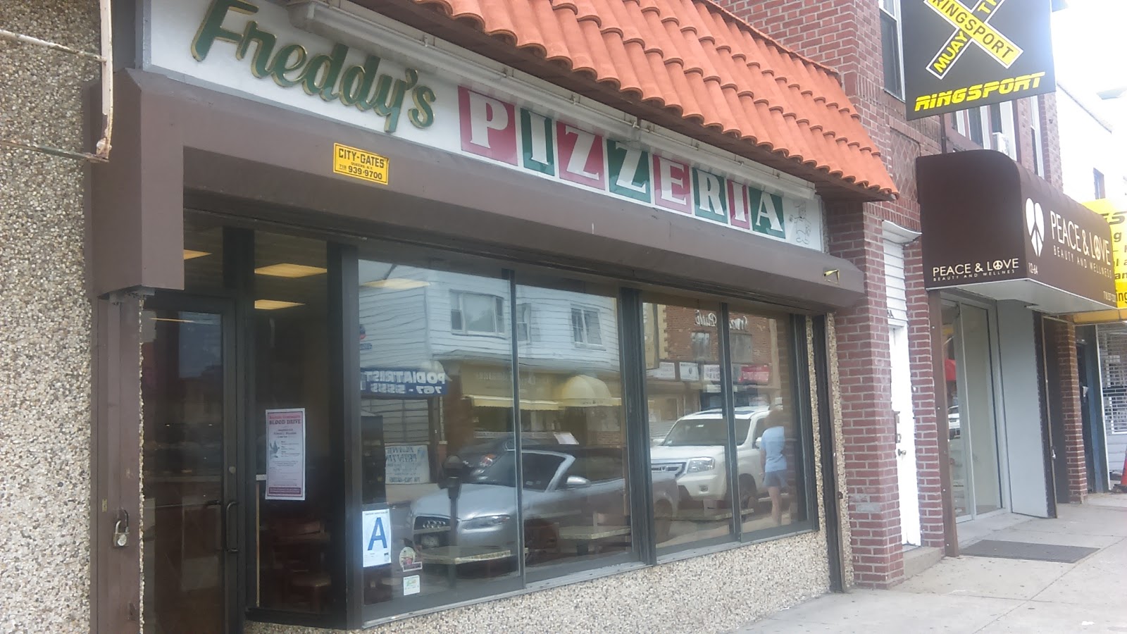 Photo of Freddy's Pizzeria in Flushing City, New York, United States - 1 Picture of Restaurant, Food, Point of interest, Establishment