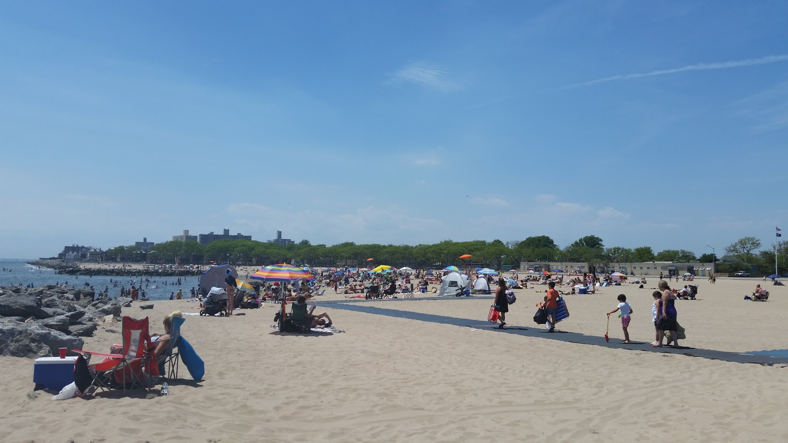 Photo of Manhattan Beach Park in Brooklyn City, New York, United States - 1 Picture of Point of interest, Establishment, Park