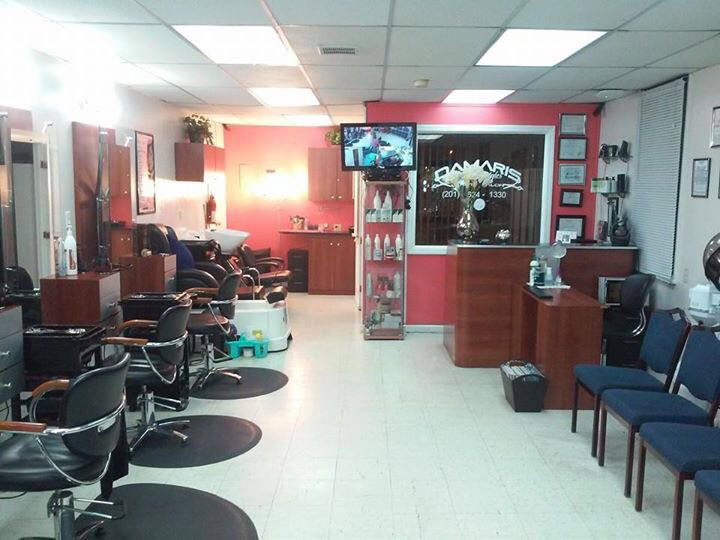Photo of DAMARIS MASTER STYLES in Union City, New Jersey, United States - 2 Picture of Point of interest, Establishment, Beauty salon
