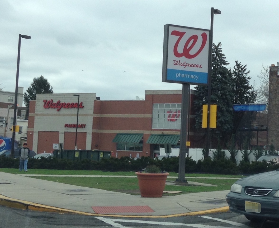 Photo of Walgreens in Union City, New Jersey, United States - 1 Picture of Food, Point of interest, Establishment, Store, Health, Convenience store, Home goods store, Electronics store